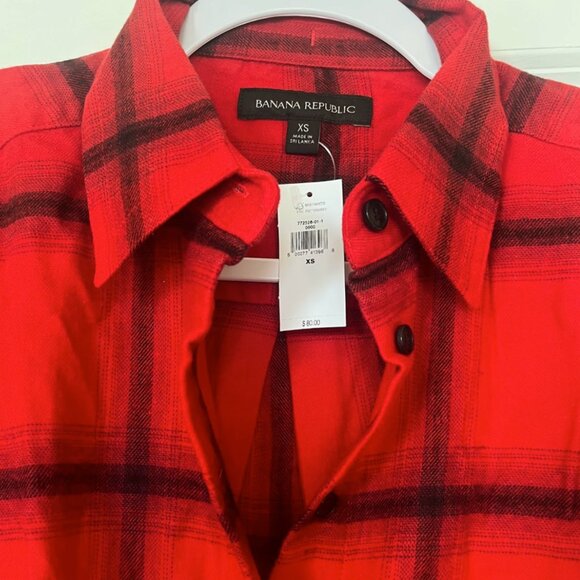 Banana Republic Classic Collared Holiday Red Black Plaid Top - Picture 3 of 3